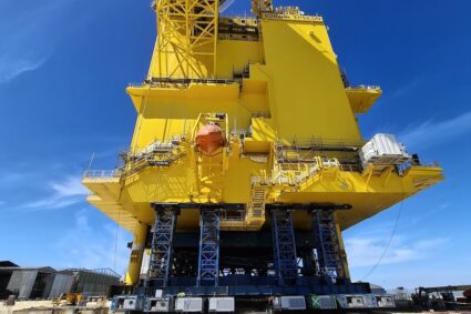 Sarens déploie 476 lignes SPMT sur un projet éolien offshore