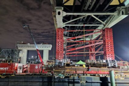 Mammoet remplace un pont historique à New-York