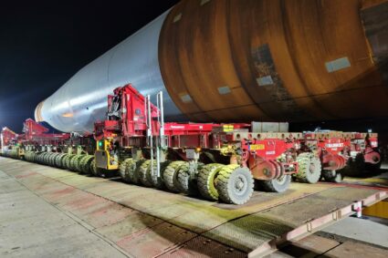 Mammoet, maître du très lourd face aux monopieux géants